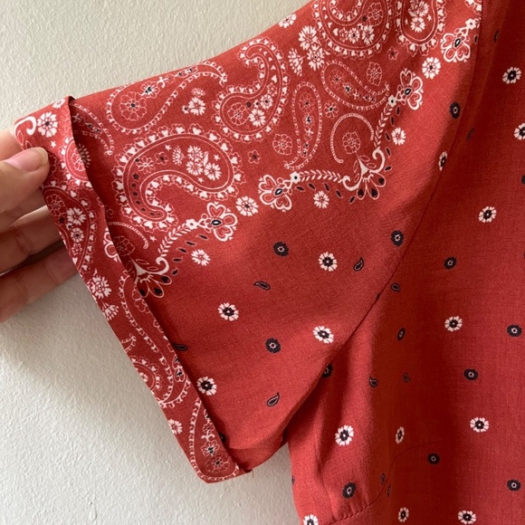 XL Revolve Tularosa Cinnamon Bandana‎ Wrap Crop Top Blouse Chest Pocket - Picture 5 of 10